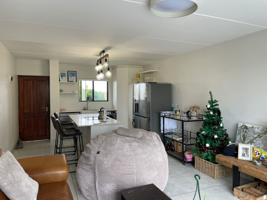 To Let 2 Bedroom Property for Rent in Parklands Western Cape